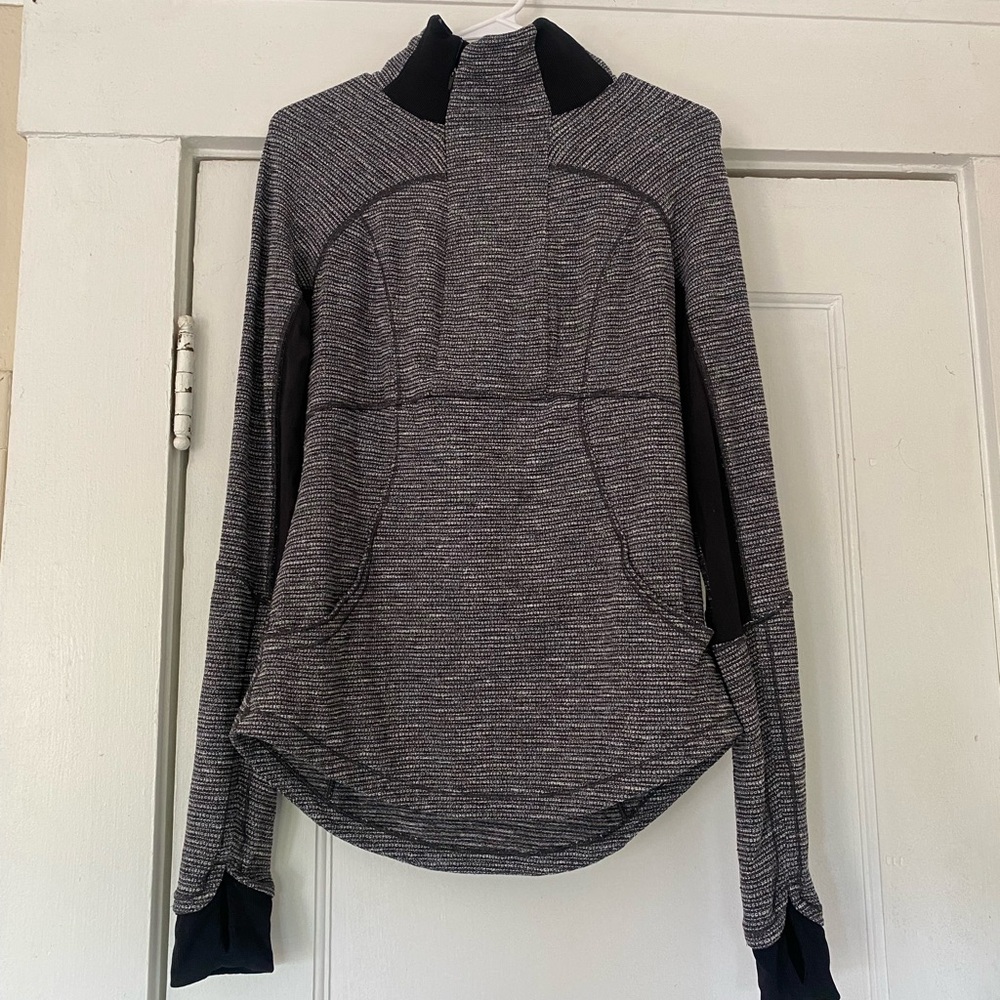 Lululemon women’s pullover